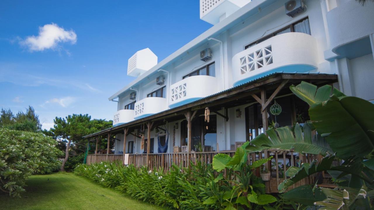Sunset Beach House Onna Exterior photo