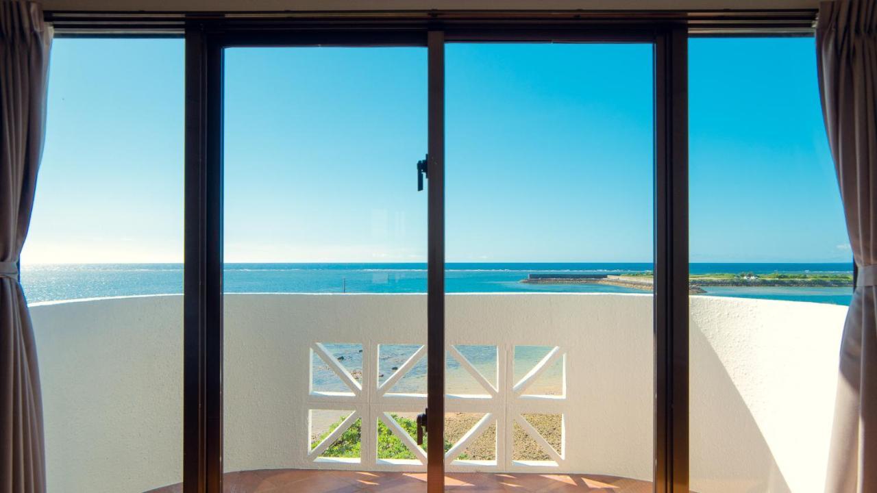 Sunset Beach House Onna Exterior photo